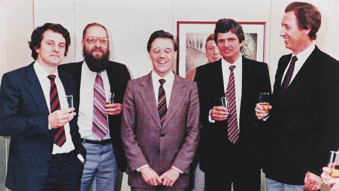 SAPさんのインスタグラム写真 - (SAPInstagram)「On April 1st 1972, five maverick engineers set out to pursue a vision. That vision was SAP 🖥 Can you name all five SAP founders?  #tech #germany #startup」4月6日 1時12分 - sap