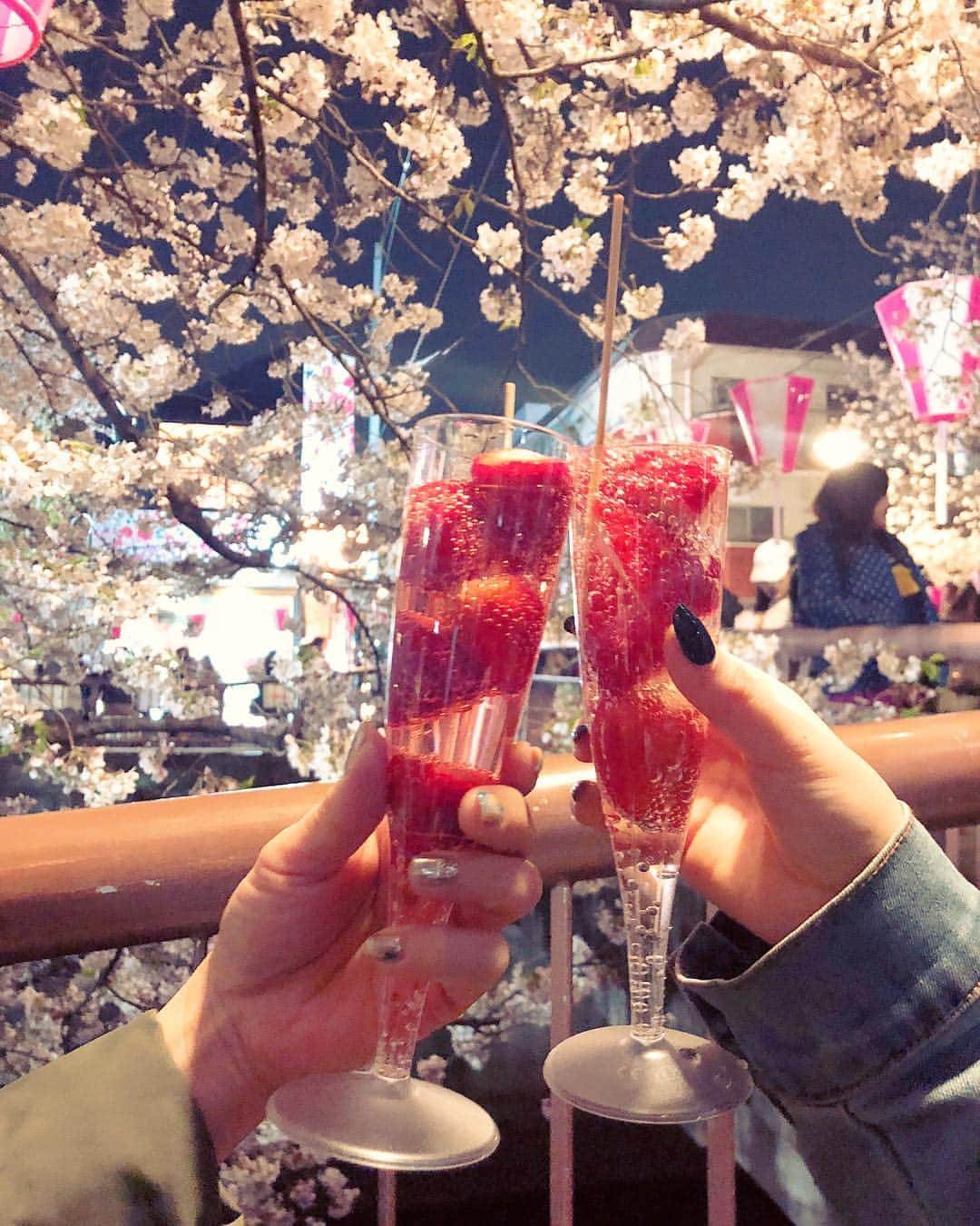 YUUKIさんのインスタグラム写真 - (YUUKIInstagram)「桜咲く！  #cherryblossom ♡❤︎♡❤︎♡❤︎♡❤︎♡❤︎♡❤︎♡ #instagood #flower #japan #photography #photooftheday #ootd #spring #cordinate #夜桜 #見頃 #中目黒 #満開 #花見 #東京 #桜シーズン #リベンジ #苺」4月6日 1時21分 - yuuki_._official
