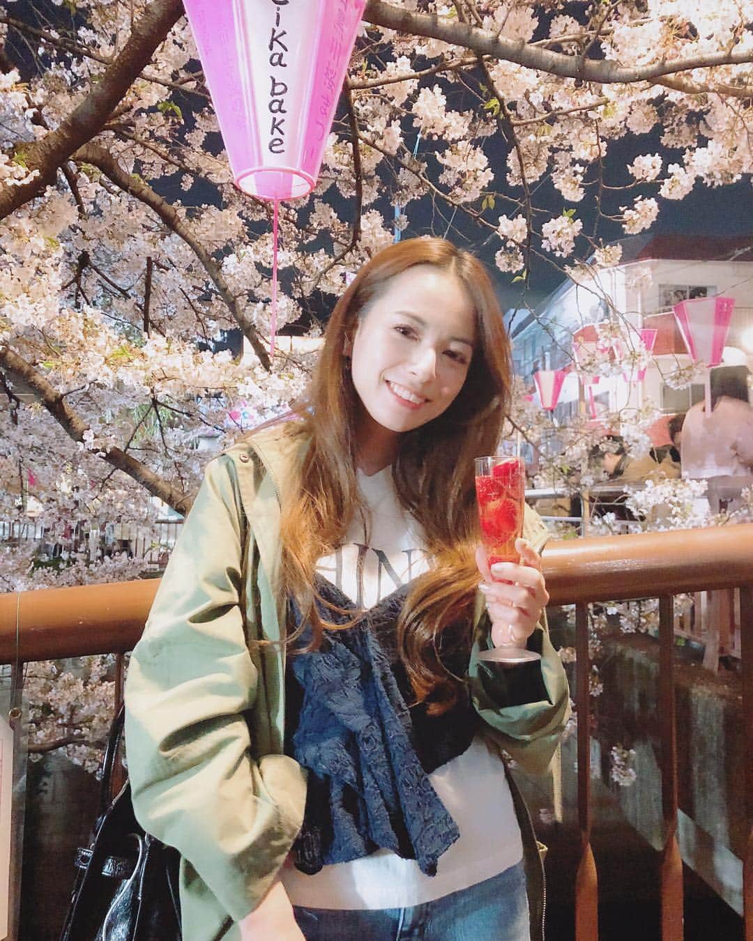 YUUKIさんのインスタグラム写真 - (YUUKIInstagram)「桜咲く！  #cherryblossom ♡❤︎♡❤︎♡❤︎♡❤︎♡❤︎♡❤︎♡ #instagood #flower #japan #photography #photooftheday #ootd #spring #cordinate #夜桜 #見頃 #中目黒 #満開 #花見 #東京 #桜シーズン #リベンジ #苺」4月6日 1時21分 - yuuki_._official