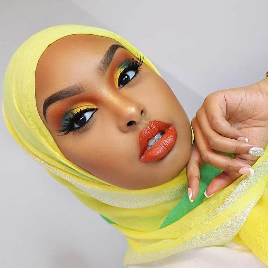 BH Cosmeticsさんのインスタグラム写真 - (BH CosmeticsInstagram)「Swinging into spring!🌻 @jasmineegal is blooming with this beauty from our Ultimate Matte palette. Which spring shade is your fave?💛💚 Link in bio to shop! #bhcosmetics #bhultimatematte #crueltyfreemakeup」4月6日 1時50分 - bhcosmetics