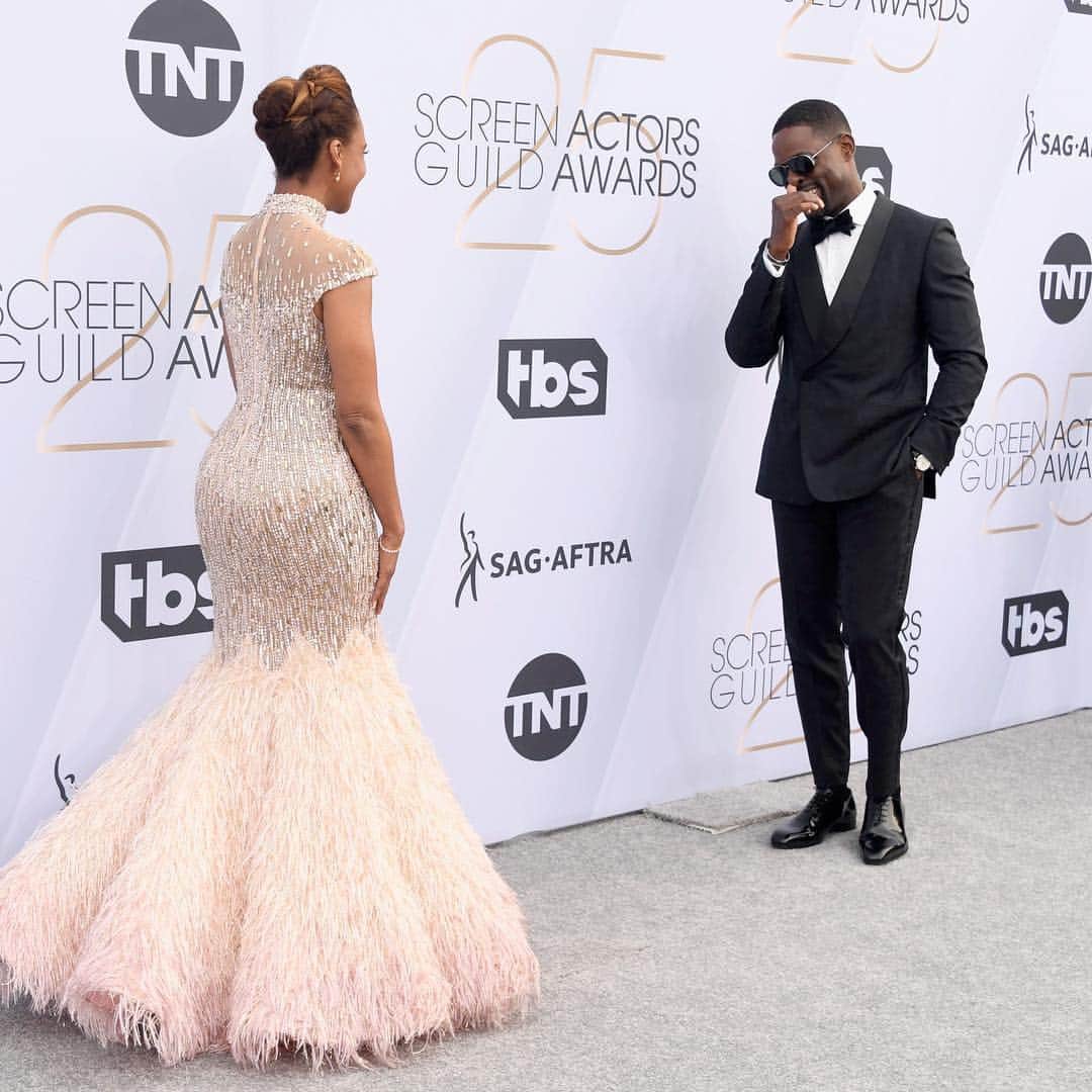 E! Onlineさんのインスタグラム写真 - (E! OnlineInstagram)「It's Sterling K. Brown's birthday today and these photos of him and Ryan Michelle Bathe are actually his gift to us. (📷: Getty Images)」4月6日 2時05分 - enews