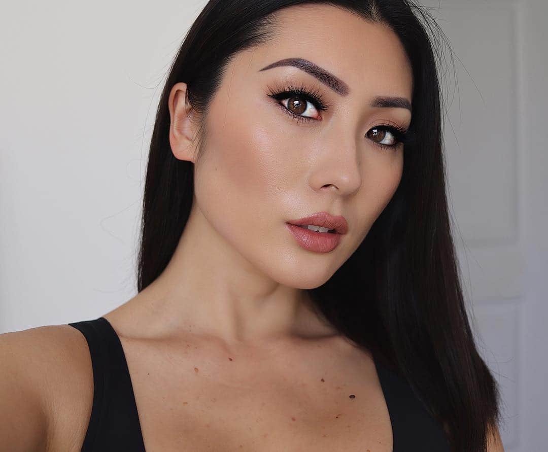 MayaTのインスタグラム：「Thank you so much @emtrannn @merakibeautybar_ for these perfect eyebrows❤️ They heeled nicely and I loveee this natural look. This is powder ombré!  @emtrannn you are awesome😘」