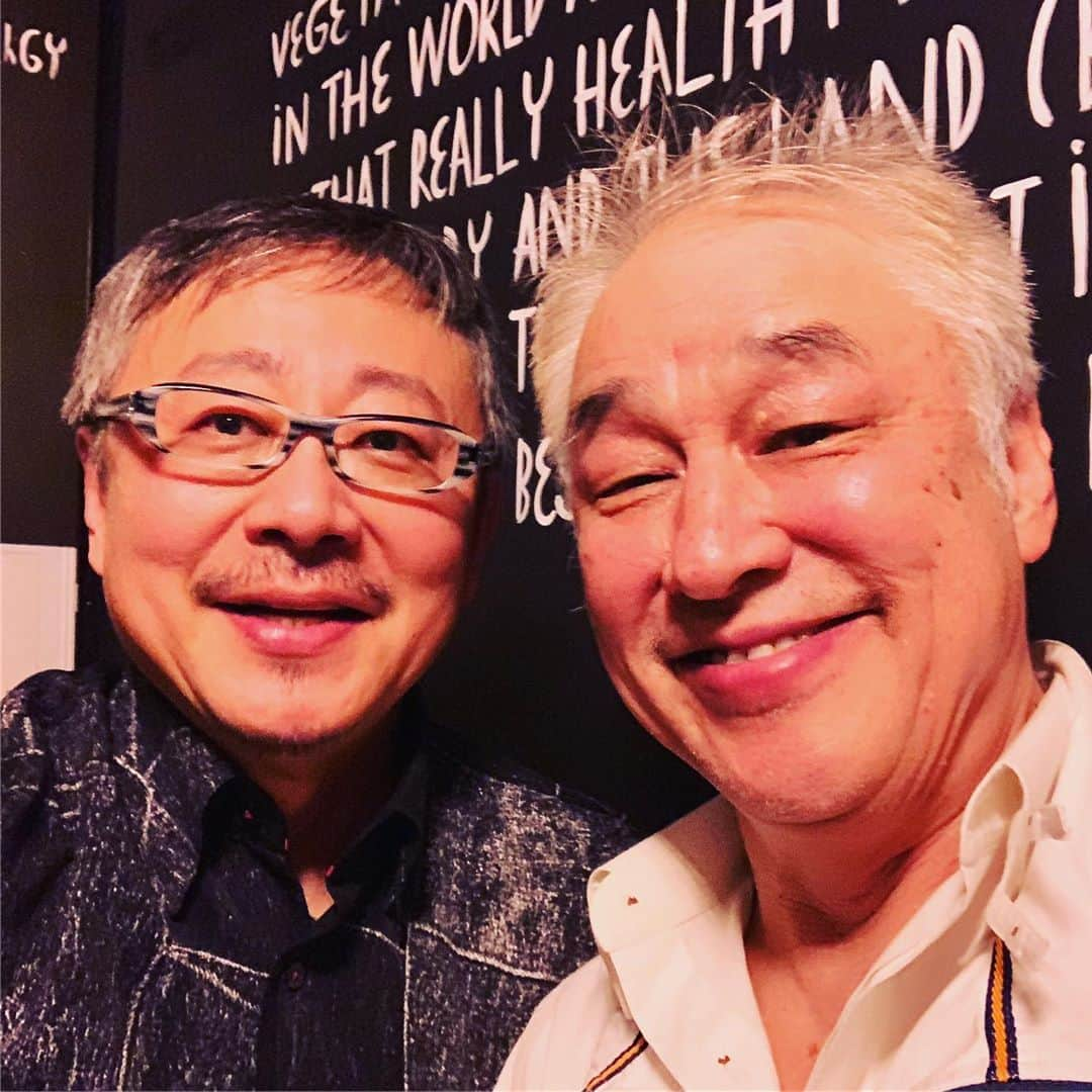 松尾貴史さんのインスタグラム写真 - (松尾貴史Instagram)「75歳には見えない元気さの #原田大二郎 さん #誕生日  #春風亭昇太  さんの作る #おでん の完成度。 #はしご酒 長時間飲み過ぎ注意」4月6日 3時00分 - kitsch.matsuo