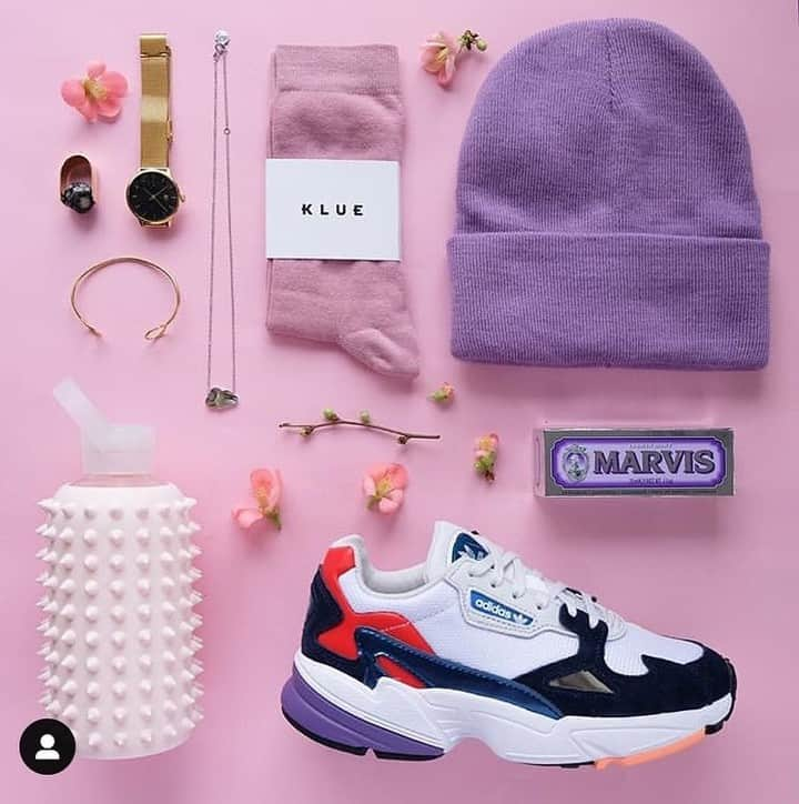 Marvis®️ Official Partnerさんのインスタグラム写真 - (Marvis®️ Official PartnerInstagram)「a spring moment 🌸🌸🌸 @marvisturkey⠀⠀⠀⠀⠀⠀⠀⠀⠀ .⠀⠀⠀⠀⠀⠀⠀⠀⠀ .⠀⠀⠀⠀⠀⠀⠀⠀⠀ .⠀⠀⠀⠀⠀⠀⠀⠀⠀ .⠀⠀⠀⠀⠀⠀⠀⠀⠀ #luxurylife #littleluxuries #cobigelow#marvis #marvistoothpaste#morningswithmarvis #showusyourflavor#healthyteeth #pearlywhites #topshelf#topshelfie #itgtopshelfie #beautyjunkie#flavor #beautyrituals #healthandwellness#morningroutine」4月6日 3時02分 - marvis_usa