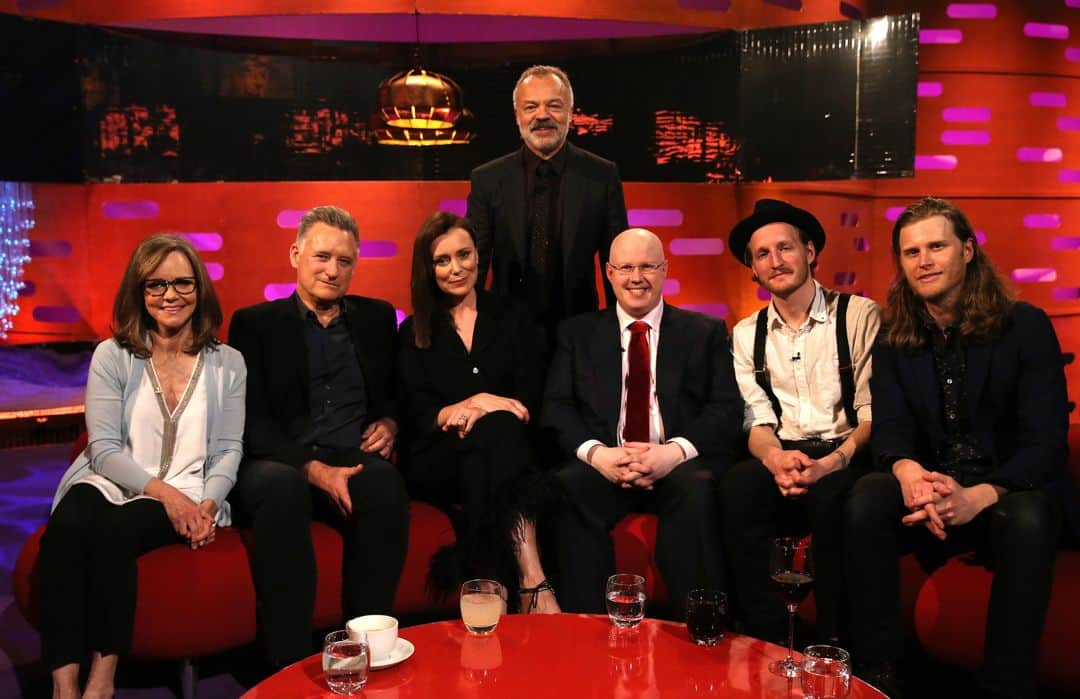 The Lumineersさんのインスタグラム写真 - (The LumineersInstagram)「Tune in to The Graham Norton show tonight on BBC One for our first live performance of ‘Gloria’」4月6日 3時15分 - thelumineers