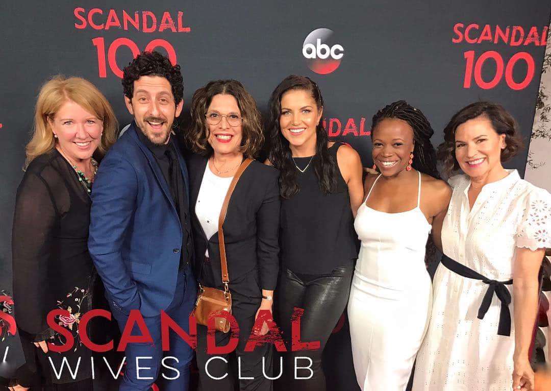 アダム・シャピロのインスタグラム：「Happy ScandalWivesClubaversary 😂😂😂」