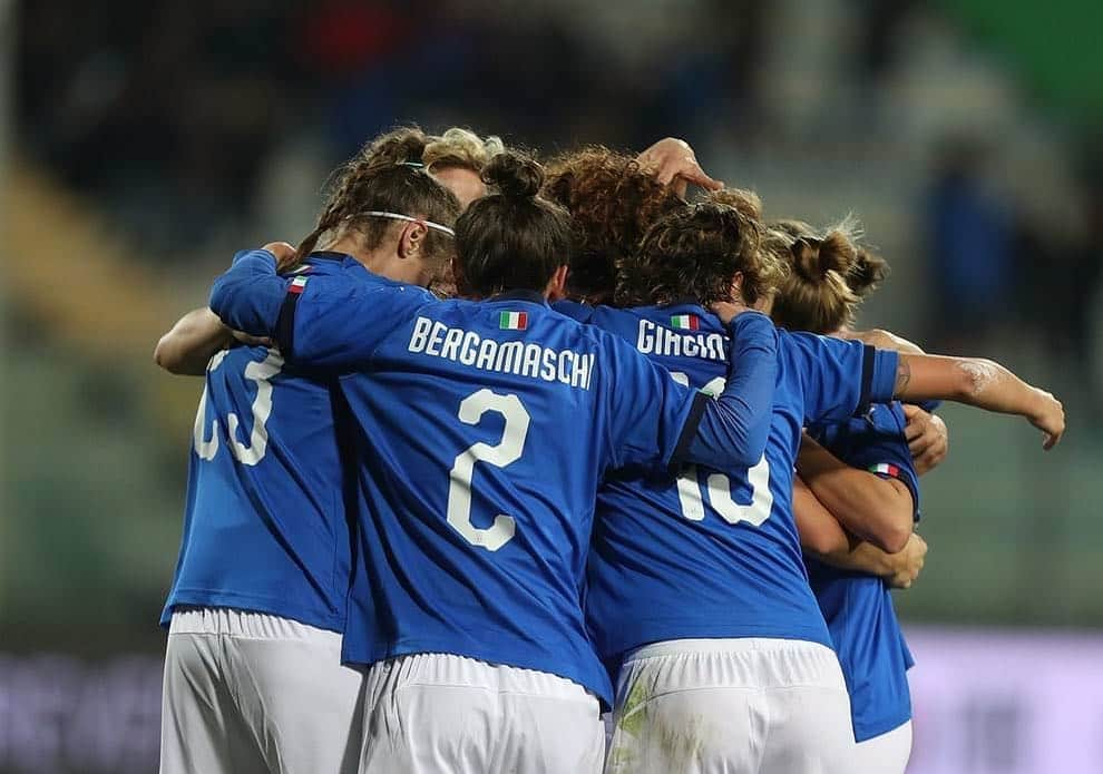 サッカーイタリア代表さんのインスタグラム写真 - (サッカーイタリア代表Instagram)「#Nazionale 🇮🇹 Femminile Prove di #Mondiale #WWC19. Un gran gol di Cernoia non basta per battere la #Polonia 🇵🇱: a Lublino finisce 1-1.  L’articolo 👉🏻 www.figc.it  #Azzurre #VivoAzzurro」4月6日 4時21分 - azzurri