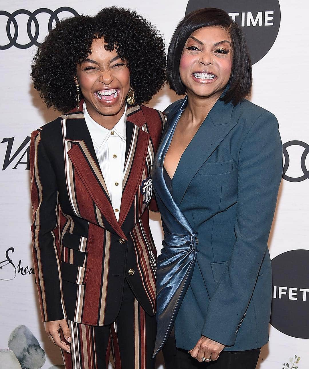 Just Jaredさんのインスタグラム写真 - (Just JaredInstagram)「@yarashahidi in @toryburch is all smiles while honoring @tarajiphenson in @off____white at @variety’s Power of Women event! See more pics and watch Taraji’s speech at JustJared.com. #YaraShahidi #TarajiPHenson #Variety #PowerOfWomen #ToryBurch #OffWhite Photos: Getty」4月6日 4時37分 - justjared