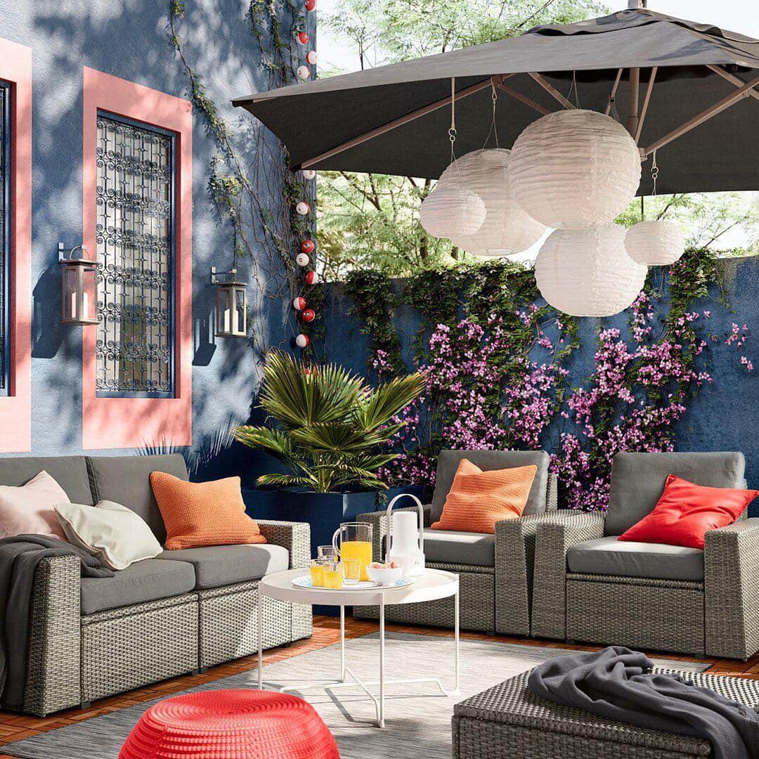IKEA USAさんのインスタグラム写真 - (IKEA USAInstagram)「All backyards are created differently. But our modular SOLLERÖN outdoor furniture series makes it easy to find the best combination for your space. Shop link in bio.  SOLLERÖN Starting at $120」4月6日 4時47分 - ikeausa