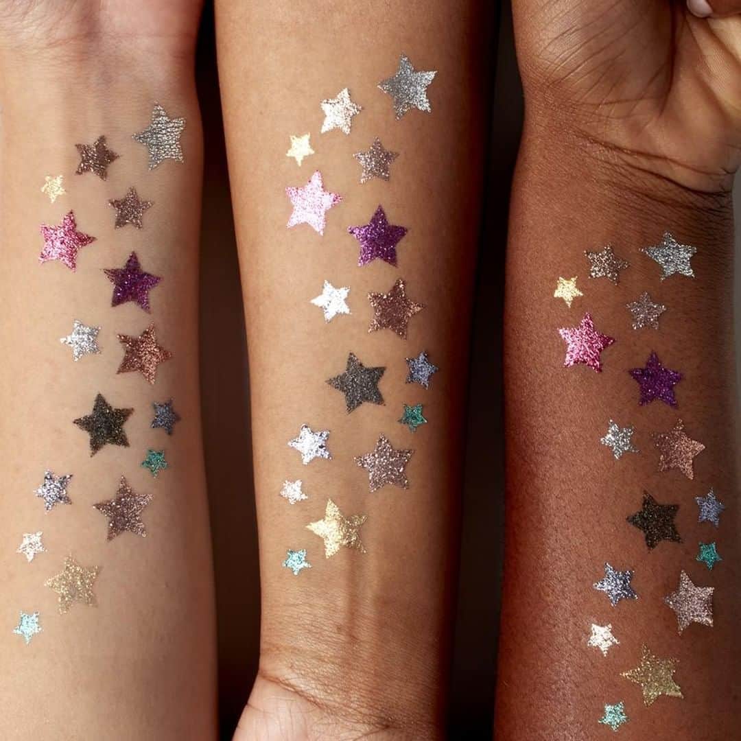 NYX Cosmeticsさんのインスタグラム写真 - (NYX CosmeticsInstagram)「Blinded by these sparkly swatches of our new Glitter Goals Cream Pro Palette 🤩✨ Tag a festival queen who needs this in their life 🌴🎶 || #nyxcosmetics #nyxprofessionalmakeup #crueltyfreebeauty」4月6日 5時00分 - nyxcosmetics