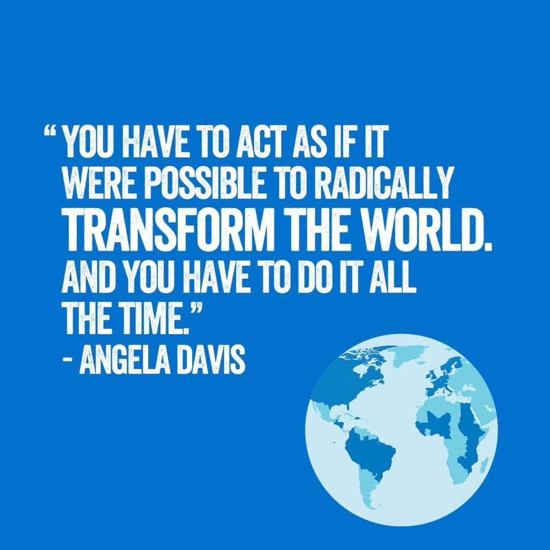 アンナ・シルクさんのインスタグラム写真 - (アンナ・シルクInstagram)「#Repost @biaagcan  We couldn't agree more!🙌 Double tap if you also agree with Angela Davis! #FeministFriday . . #HumanRights #ChildrenRights #GirlsRights #Education #KnowledgeIsPower #School #EducationforAll #GenderEquality #Inclusive #Equality #GenderEqualityForAll」4月6日 5時16分 - anna.silk