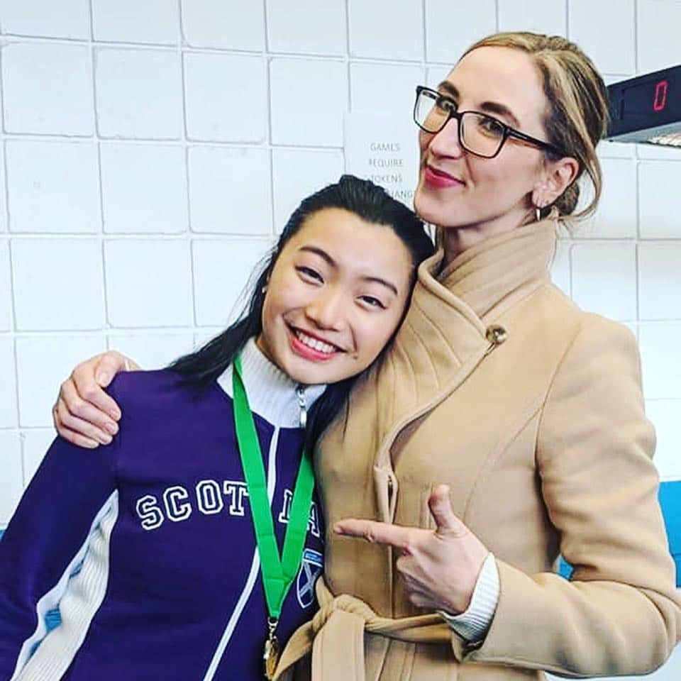 シネイド・ケアーさんのインスタグラム写真 - (シネイド・ケアーInstagram)「Congrats to all of my students who had a great competition last weekend. First one of the season....😄👏🏻😄👏🏻😄👏🏻」4月6日 5時18分 - sineadskate