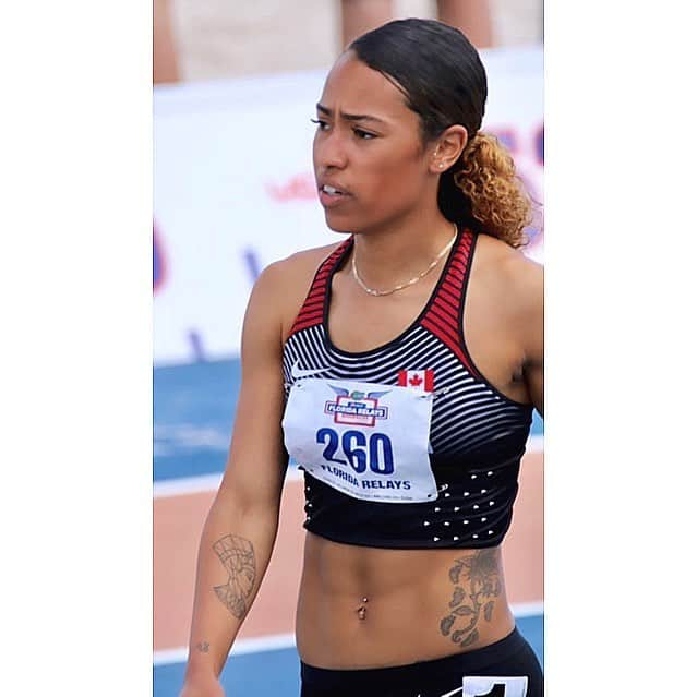 Whitney ROWEのインスタグラム：「I changed my thinking. It changed my life. . . . . . . . #athlete #tracknation #fitness #run #running #track #sprinter #athletics #workout #motivation #florida #floridarelays #love #run #fitness #fitgirl #runner #fit #runnerscommunity #workout #nike #trackandfield #training」