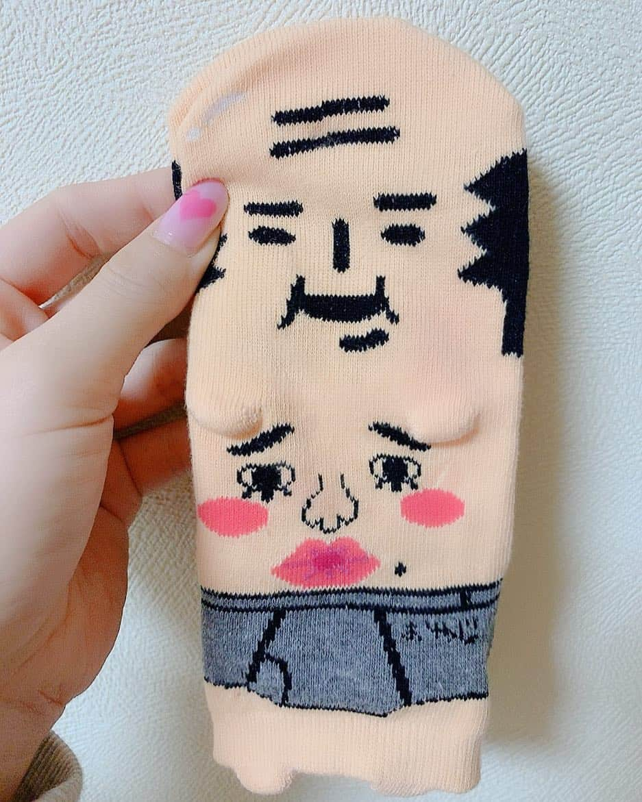 手島優さんのインスタグラム写真 - (手島優Instagram)「愉快な靴下🧦  可愛い😍可愛すぎる😍  ウキウキしちゃう💕  #靴下  #もっと欲しい」4月6日 15時19分 - tejimayuu0827