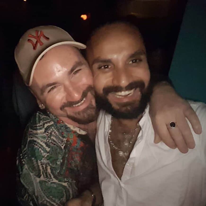 ジャンポールレスパナールのインスタグラム：「. ♥️👯‍♂️♥️ @jagvirmatharoo you’re the best party partner」