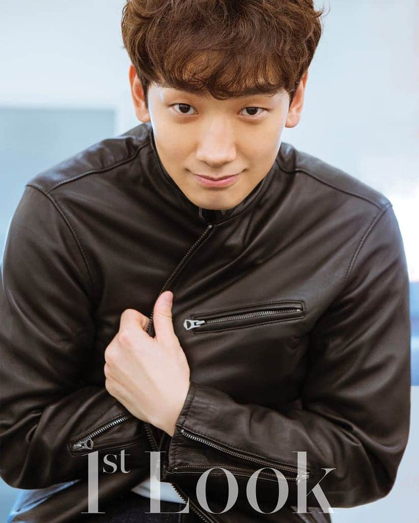 Just a girlさんのインスタグラム写真 - (Just a girlInstagram)「Rain For 1st Look Vol.171 NEVER MIND @rain_oppa 💙 . . . . . . #Rain #비 #JungJiHoon #정지훈  #koreanactor  #koreanboy #oppa #asianboy#아지트샵 #추천멘토 #치위생사 #간호사 #직장인부업 #미용인 #미용 #연남동카페 #연남동맛집 #신혼여행 #신혼 #신혼부부 #おしゃれ #オシャレ #いいね返し #フォロー #韓国人 #韓国 #セルカ #自撮り #ファッション #フォロー」4月6日 7時54分 - cecithegirl