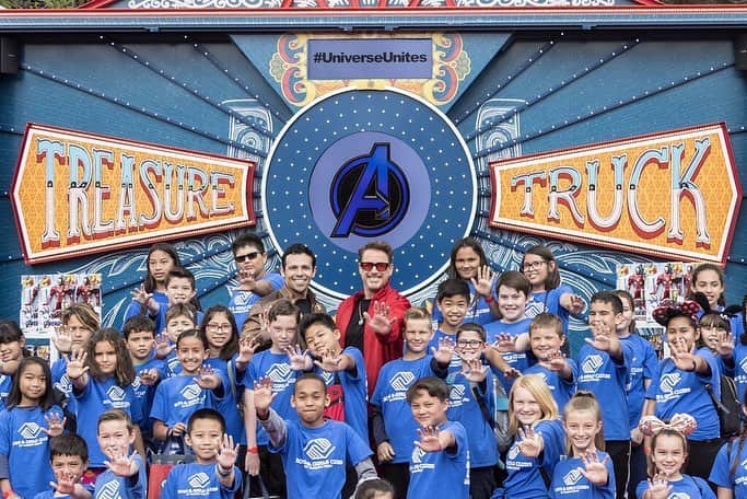 Marvel Entertainmentさんのインスタグラム写真 - (Marvel EntertainmentInstagram)「The stars of Marvel Studios’ #AvengersEndgame assembled at Disney California Adventure today for @Avengers #UniverseUnites!」4月6日 7時49分 - marvel