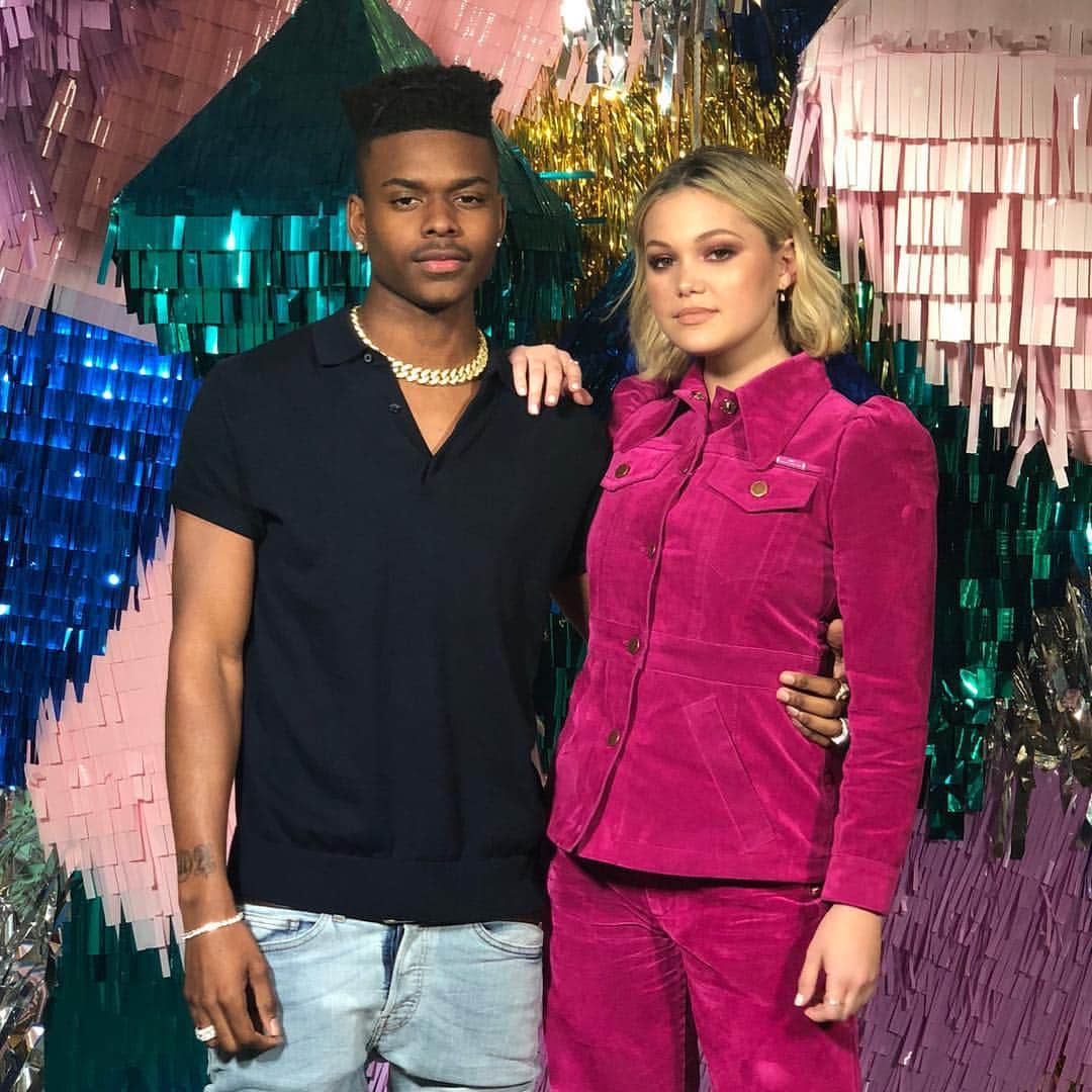 Hulu Home of Emmy-winningさんのインスタグラム写真 - (Hulu Home of Emmy-winningInstagram)「Cloak & Dagger is back, and there’s no better way to celebrate two new episodes than with these two.」4月6日 7時52分 - hulu
