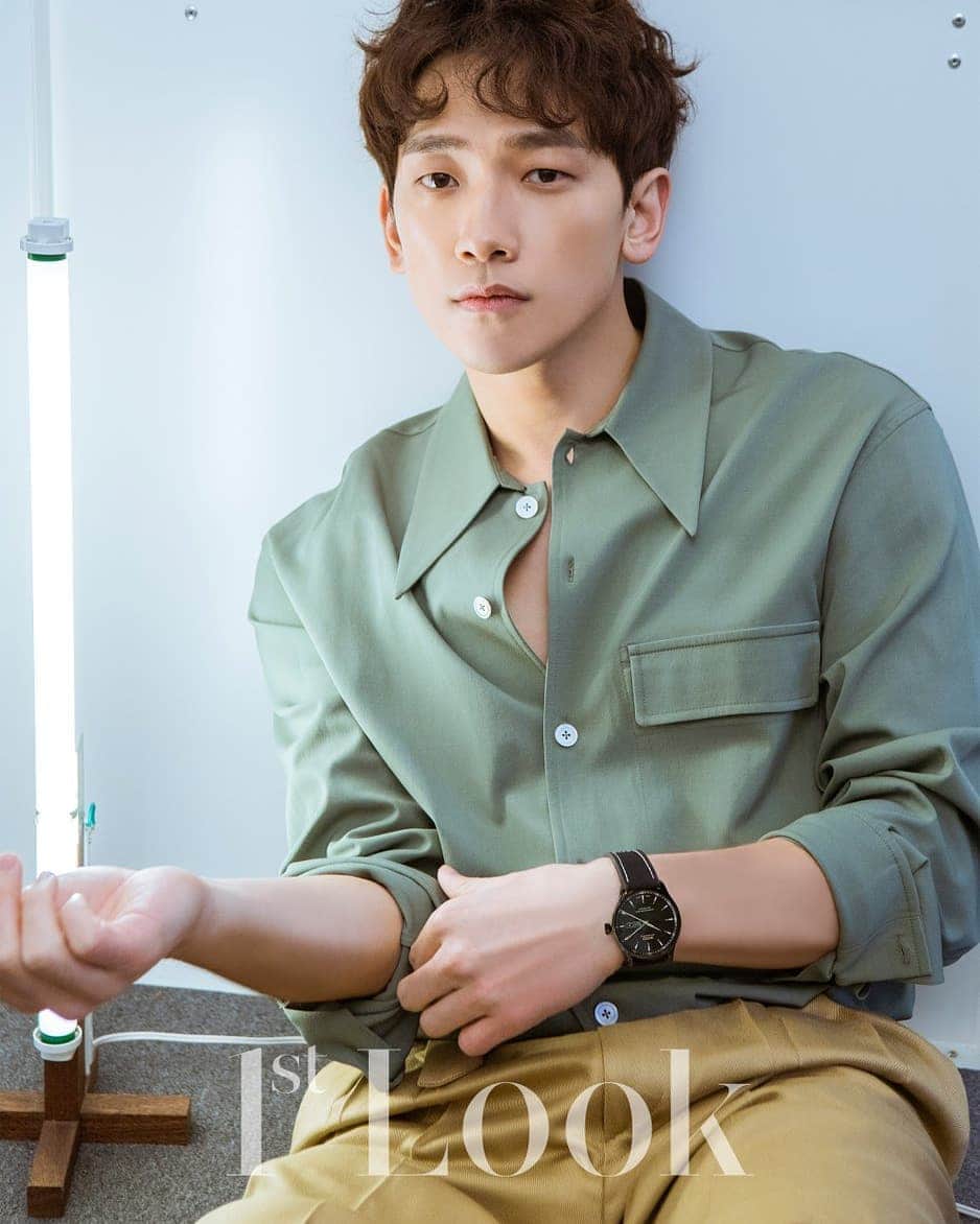 Just a girlさんのインスタグラム写真 - (Just a girlInstagram)「Rain For 1st Look Vol.171 NEVER MIND @rain_oppa 💙 . . . . . . #Rain #비 #JungJiHoon #정지훈  #koreanactor  #koreanboy #oppa #asianboy#아지트샵 #추천멘토 #치위생사 #간호사 #직장인부업 #미용인 #미용 #연남동카페 #연남동맛집 #신혼여행 #신혼 #신혼부부 #おしゃれ #オシャレ #いいね返し #フォロー #韓国人 #韓国 #セルカ #自撮り #ファッション #フォロー」4月6日 8時29分 - cecithegirl