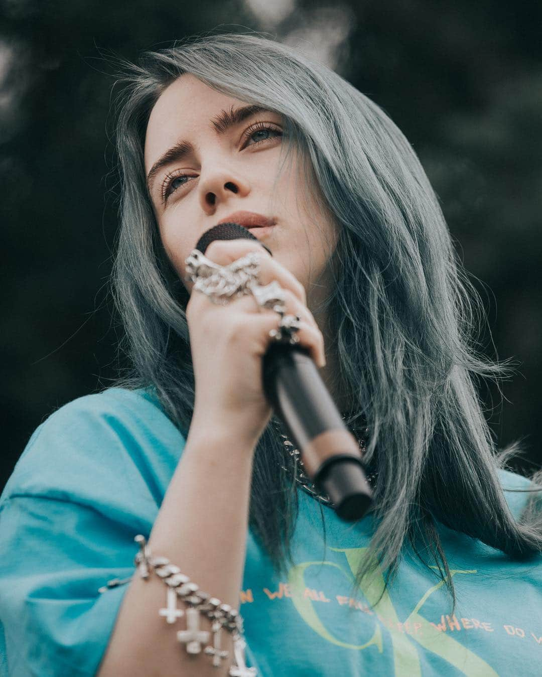 Calvin Kleinさんのインスタグラム写真 - (Calvin KleinInstagram)「#BillieEilish knows the power of youth ⏩ fresh off her impressive debut, she’s partnering with @HeadCountOrg to mobilize voter registration amongst high schoolers in the LA area. We’re proud to support this important initiative – and to have partnered with Billie to stream her special performance from the winning school.  More to come… @wherearetheavocados」4月6日 9時42分 - calvinklein