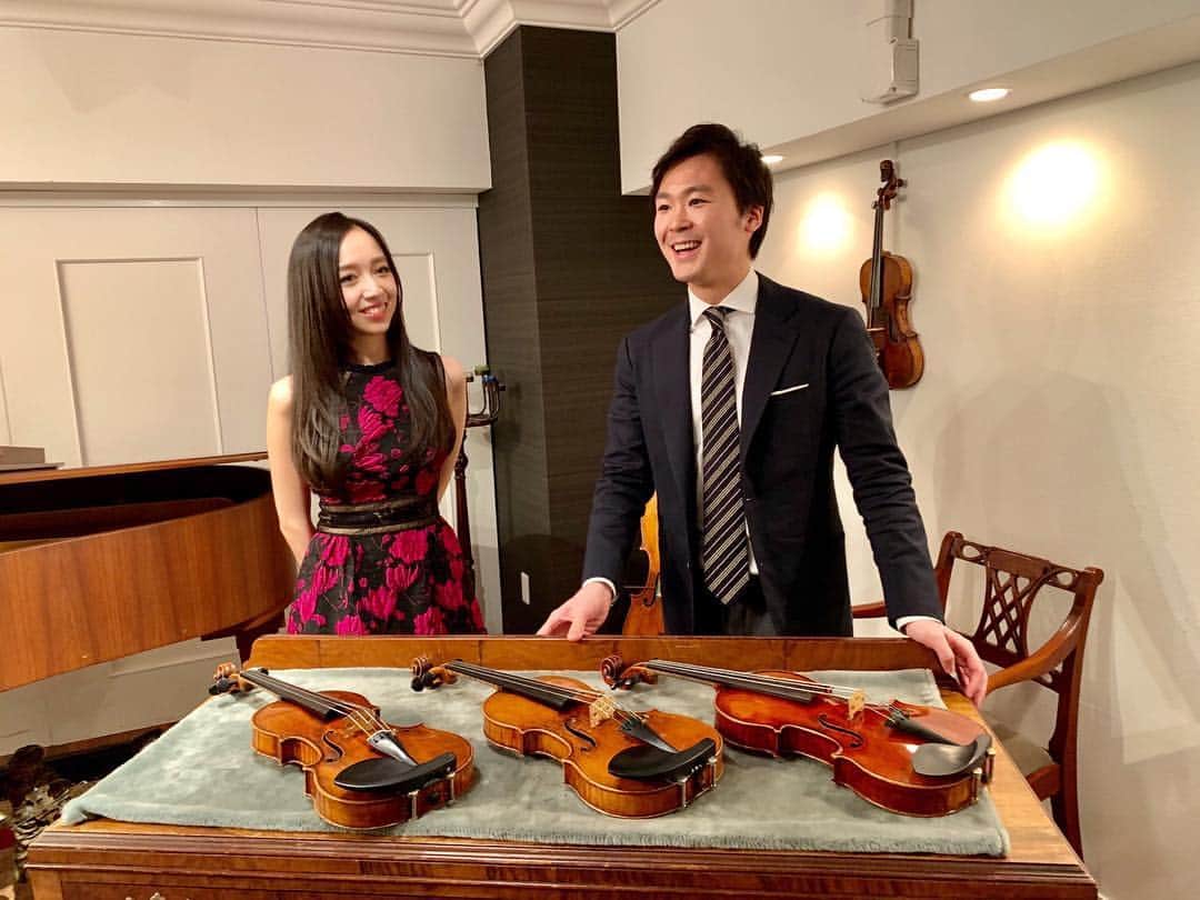 宮本笑里さんのインスタグラム写真 - (宮本笑里Instagram)「日本ヴァイオリンフェア2019 本日から2日間、開催されます！！ 光栄な事に弾き比べコンサートで演奏させていただきました😌✨ ストラド、ガルネリと会話できた時間はプライスレス。  中澤創太社長、いつも心強いサポートに 心から感謝しています🍀 #Stradivarius #GuarneridelGesu #violin」4月6日 9時56分 - emirimiyamoto