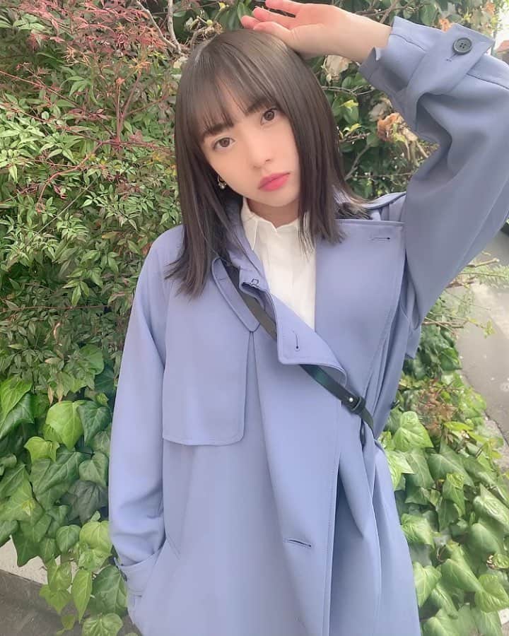 高橋有紀のインスタグラム：「暗めのブルーアッシュは陽が当たると透け感！ 今回はすぐにバレました💁🏼‍♀️ きのうはもちろんゆりあちゃんの #ラーメン大好き小泉さん 観たよ🍜 #木﨑ゆりあ #lysa_yuki」