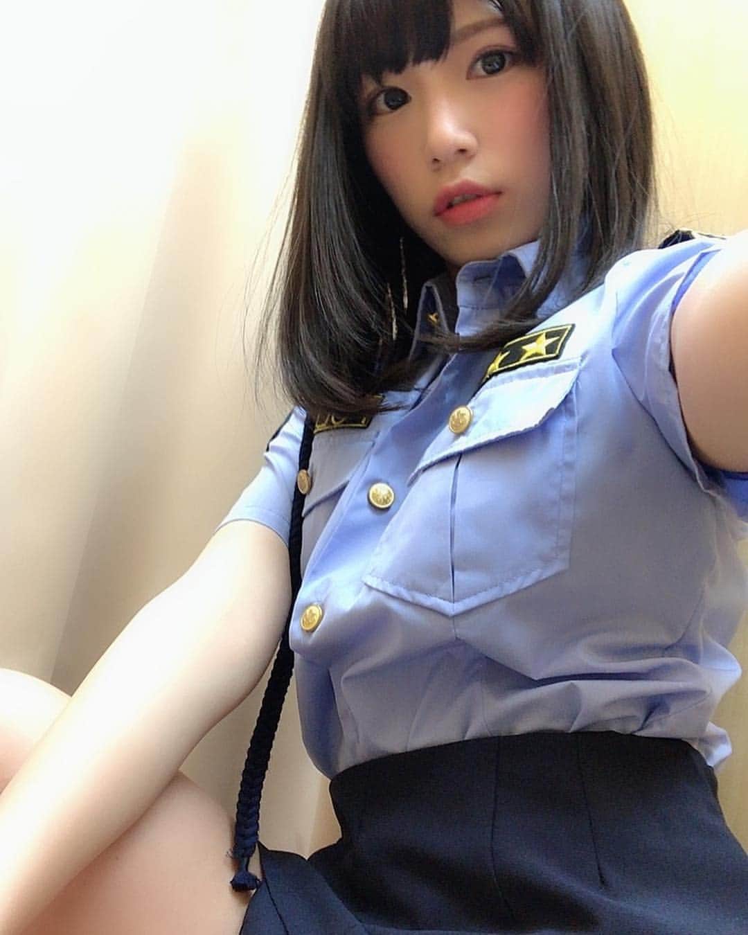 村上りいなさんのインスタグラム写真 - (村上りいなInstagram)「Police #cosplay 👮‍♂️🚨 #cosplaygirl #japanesegirl #cosplay #角色扮演 #角色扮演者 #警察官 #love #instagood」4月6日 10時16分 - riina_murakami