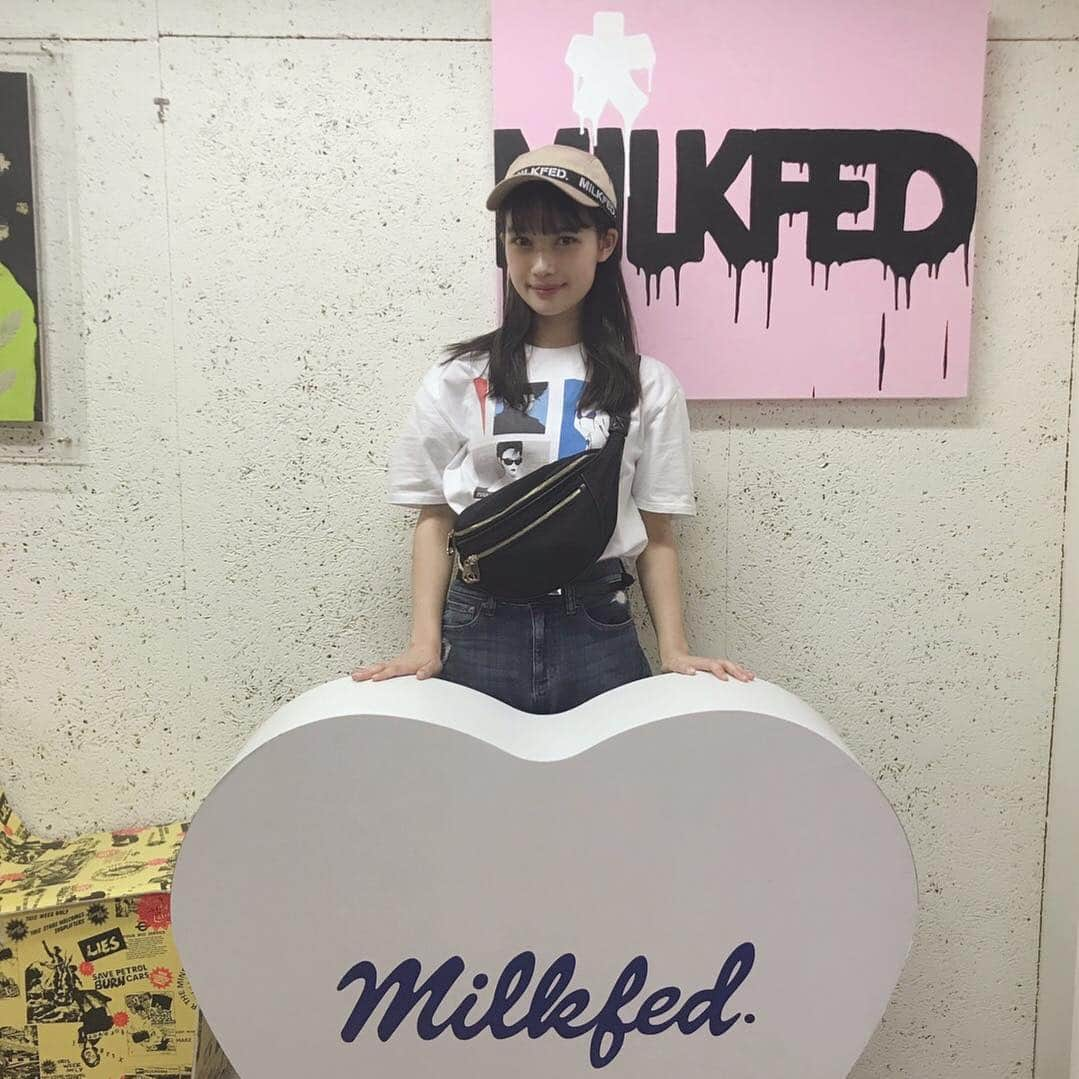 MILKFED.さんのインスタグラム写真 - (MILKFED.Instagram)「メドウズ舞良ちゃんがプレスルームに遊びに来てくれました❣️ ・・・・ #milkfed #milkfedjp #ミルクフェド #ミルクフェド女子 #ミルフェ #ミルフェ女子 #ガーリーストリート  #ガーリー #kawaii #メドウズ舞良  @myra_meadows」4月6日 10時44分 - milkfedjp