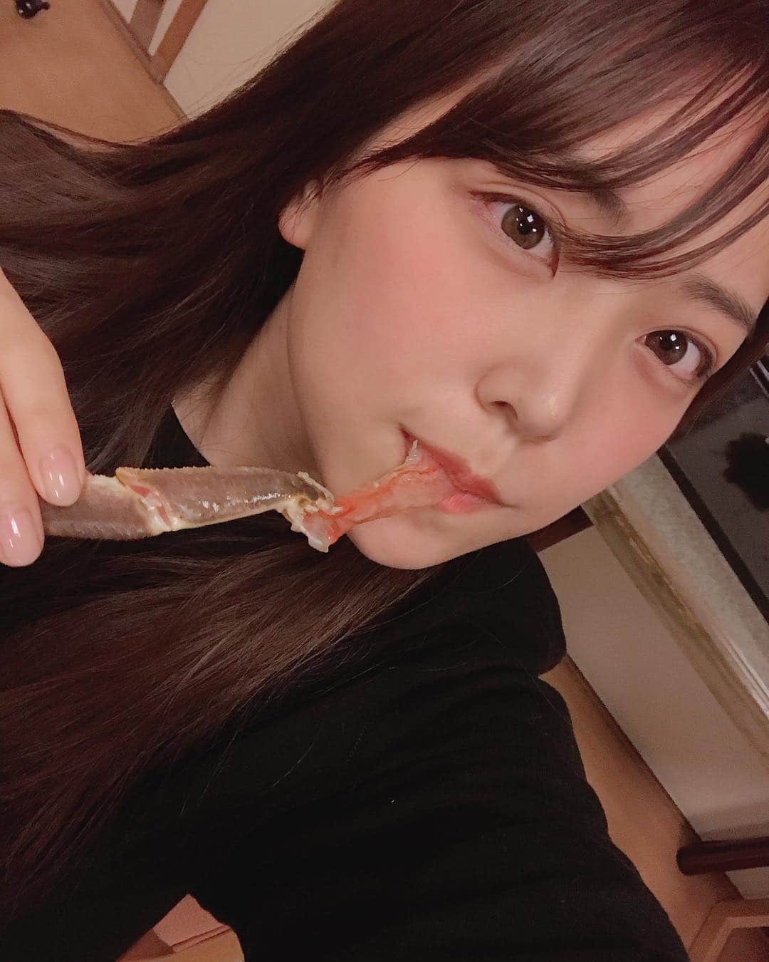 白間美瑠さんのインスタグラム写真 - (白間美瑠Instagram)「昨日、食べた大好物とは、、、かに🦀 でしたぁぁーー☺️❤️❤️❤️ 本当に美味しかったーー！！！ 弟の高校入学おめでとう会したの😊」4月6日 10時55分 - shiro36run