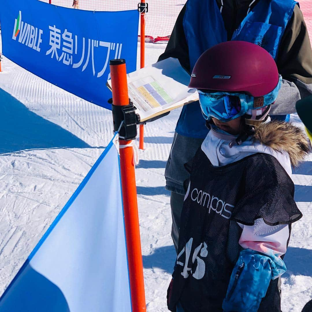 三星マナミさんのインスタグラム写真 - (三星マナミInstagram)「・ ・ Roxyと共に歩み始めて15年…🏔🎿 ・ 女性としてのライフステージと ライフイベント。 変動する時間の使い方。 幸せのベクトルにマッチして、常に自然体でフレッシュで居させてくれるRoxyは私のライフパートナーブランド💗 ・ ・ 続く。Next generation🤙💗 @reimikusunoki  @cocone_kondo  @akaneko_nkt  @haruka_nkt  @yukinana76  @karin.watanabe_  @smile_ueno  天真爛漫に輝く女の子たち💗 ・ ・ @roxyjapan  #MakeWavesMoveMountains」4月6日 11時32分 - mana_uen00116