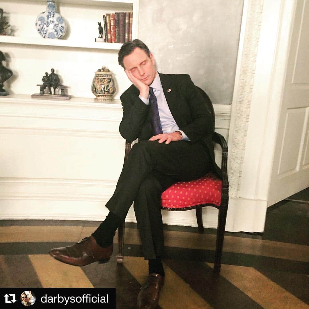 トニー・ゴールドウィンさんのインスタグラム写真 - (トニー・ゴールドウィンInstagram)「Still my M.O. #scandalversary」4月6日 11時09分 - tonygoldwyn