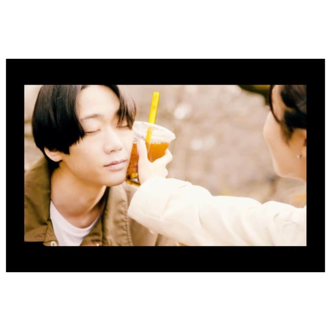 二見悠のインスタグラム：「みきなつみさん「またね」（特別ver）Official Music Video 出演してます。 youtu.be/hyRx2mod9c4 @YouTubeより 4/7渋谷wwwxでライブもあるようなのでそちらも是非！」