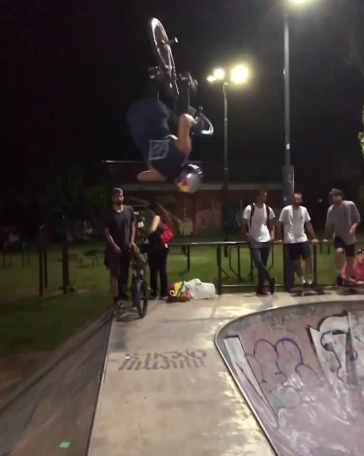 のインスタグラム：「Back to where it all began. @danieldhers rose up through the South American skate scene to become one of the leading BMX riders in the game. 🎥: @anterobmx #bmx #park #argentina #bike #outdoors #night #givesyouwings」