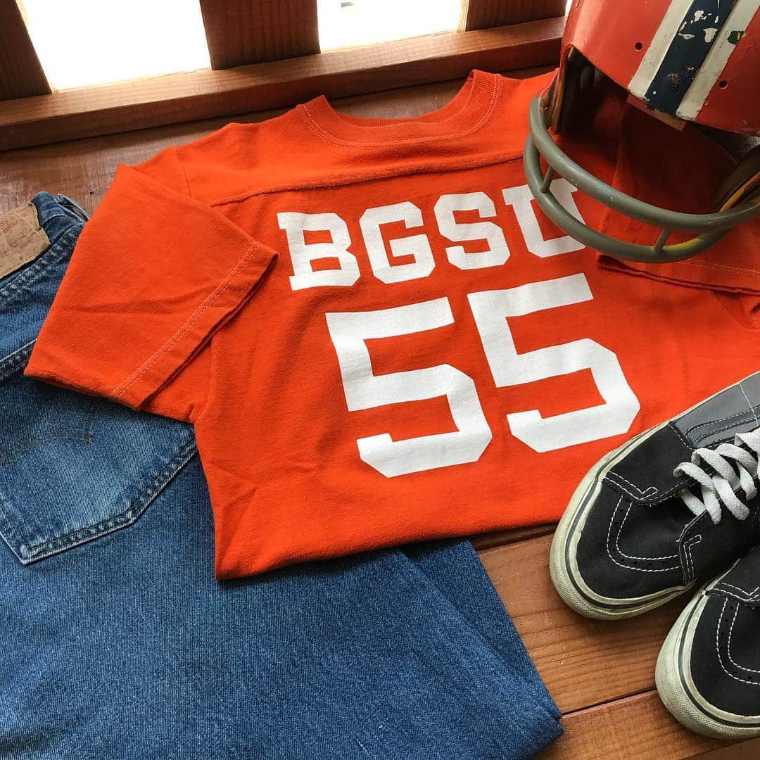 のインスタグラム：「Vintage style. #standardcalifornia #スタンダードカリフォルニア #vintagechampion #バータグ #フットボールt #vintagetshirt #champion #levis #vans #tshirt #tシャツ #tee #vintage #古着」