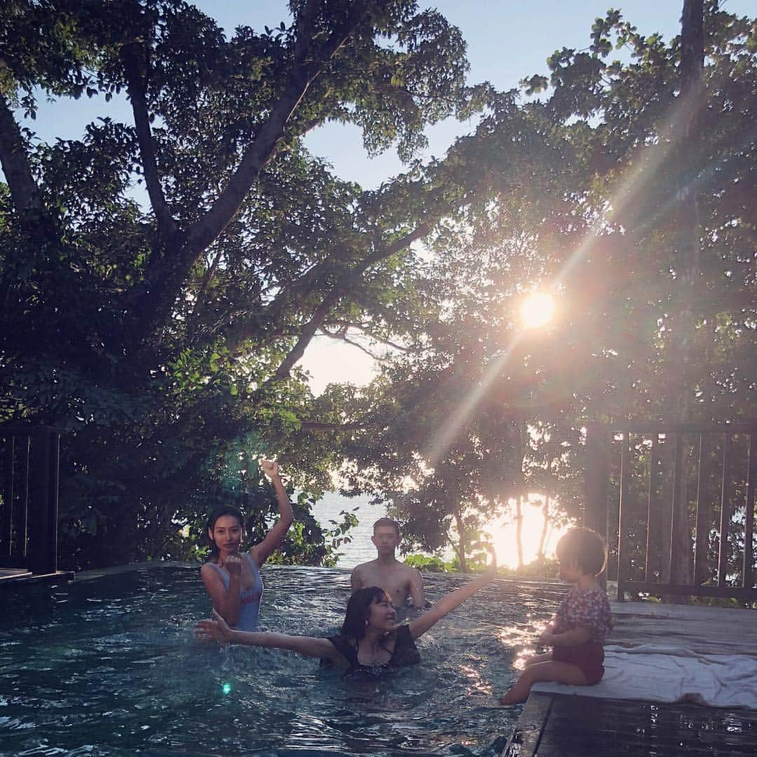 リン・ミンチェンさんのインスタグラム写真 - (リン・ミンチェンInstagram)「family time❤️❤️」4月6日 13時14分 - minchen333