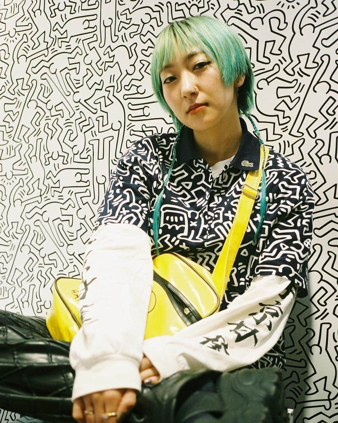 あっこのインスタグラム：「❤️i-D JAPAN❤️ lacoste×keith haring Link in story💨💨💨 写真はずっと昔から知りあいでやっと初めてご一緒できた詩織ちゃん❤️❤️ #idjapan  #lacoste #keithharing」