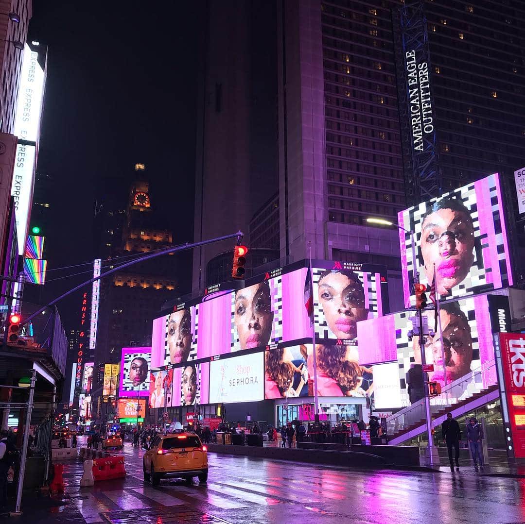 ハチミツ二郎さんのインスタグラム写真 - (ハチミツ二郎Instagram)「Times Square.」4月6日 13時30分 - jirohachimitsu