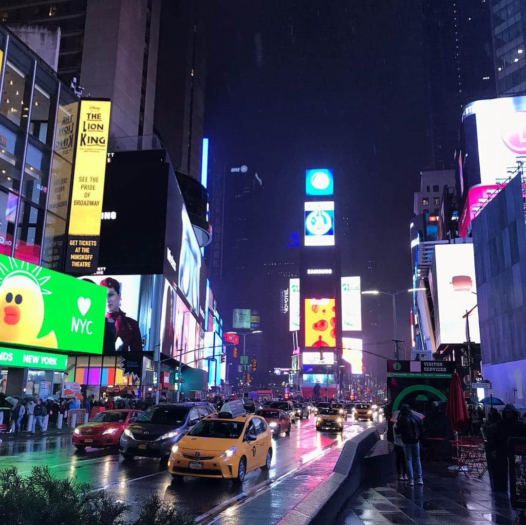 ハチミツ二郎さんのインスタグラム写真 - (ハチミツ二郎Instagram)「Times Square.」4月6日 13時30分 - jirohachimitsu