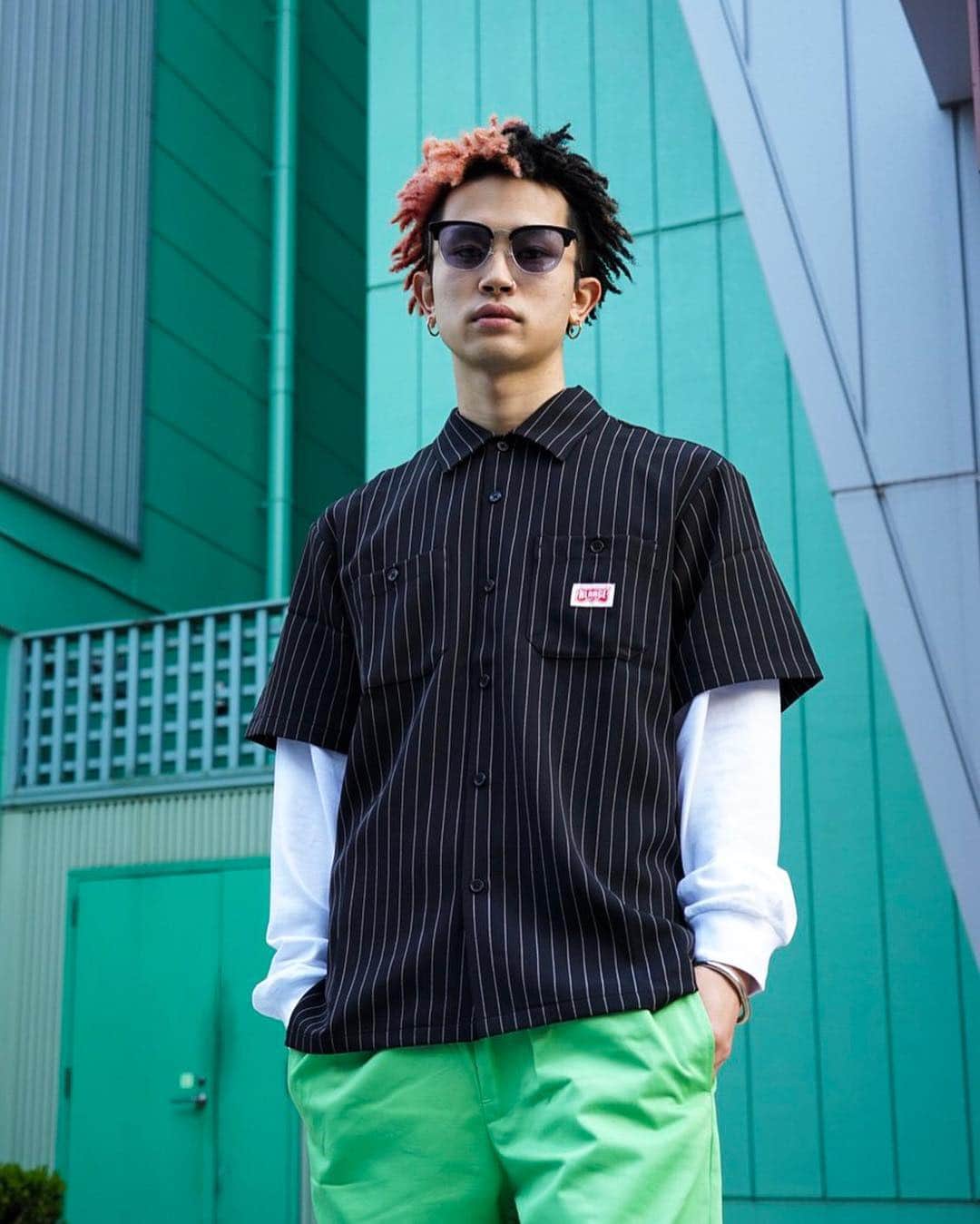 のインスタグラム：「STYLE @_24jelly_  S/S STRIPE WORK SHIRT ¥12,000＋TAX --- @xlargejp  #xlarge #xlargejp #xlarge_snap #xlxgtokyobay」