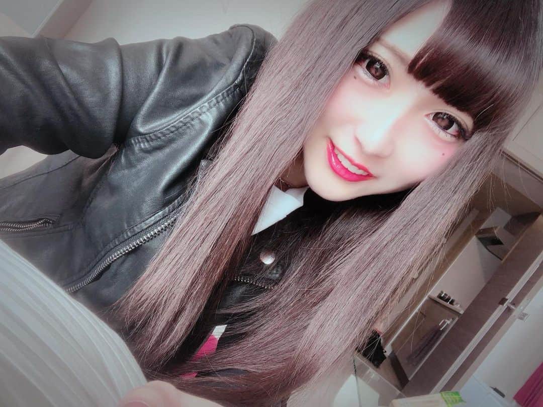 若月まりあ（若月瑪麗亞）さんのインスタグラム写真 - (若月まりあ（若月瑪麗亞）Instagram)「オハヨー☀ これから2日間大阪へ行きます💃」4月6日 14時20分 - maliawakatsuki_official
