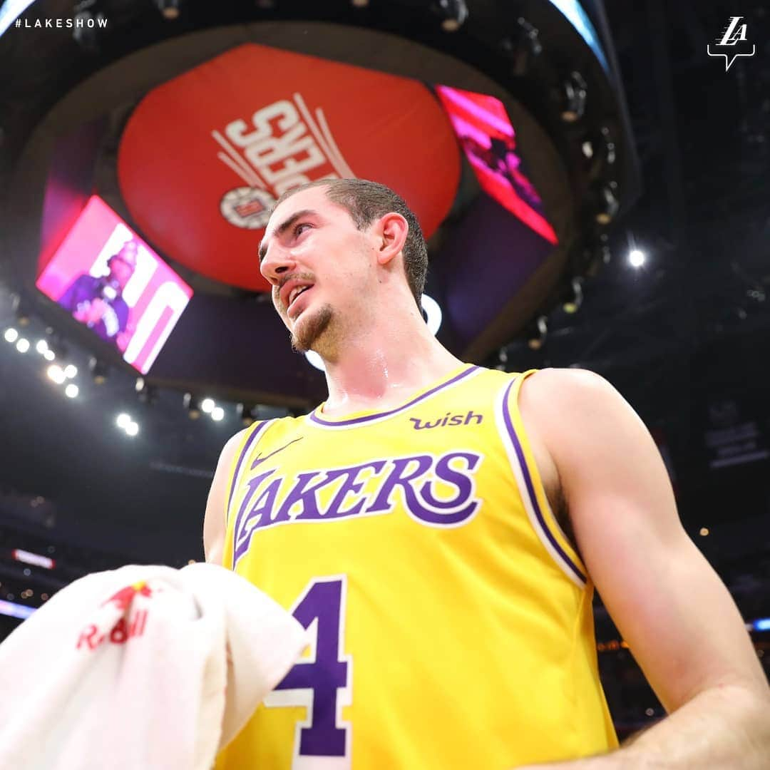 Los Angeles Lakersさんのインスタグラム写真 - (Los Angeles LakersInstagram)「122 | 117 Win and Caruso could not be stopped! 😤 32-points. 10-rebounds. Back-to-back 3’s. #LakersWin」4月6日 14時30分 - lakers