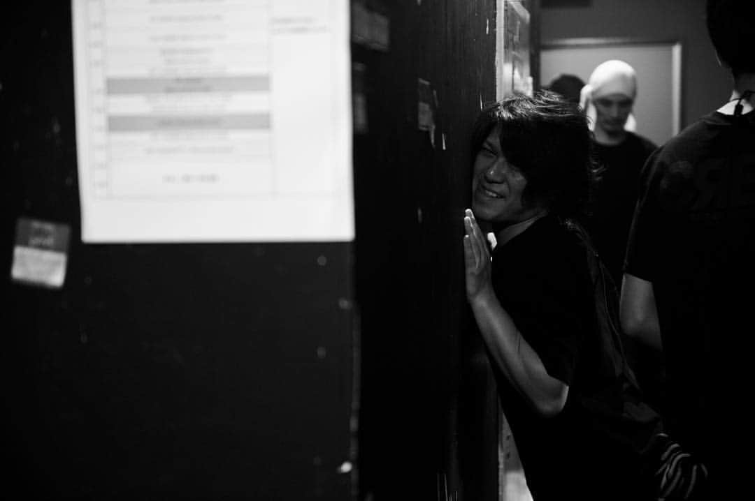 HIROSHIさんのインスタグラム写真 - (HIROSHIInstagram)「20th Anniversary Beginning of the Story  旭川CASINO DRIVE 今日も楽しかったよ。 coldrainありがとう。 一緒に遊んでくれたみんなほんまにありがとう!!!!!! photo by @ninjajon  #ROTTENGRAFFTY #coldrain」4月7日 1時52分 - hirorinq
