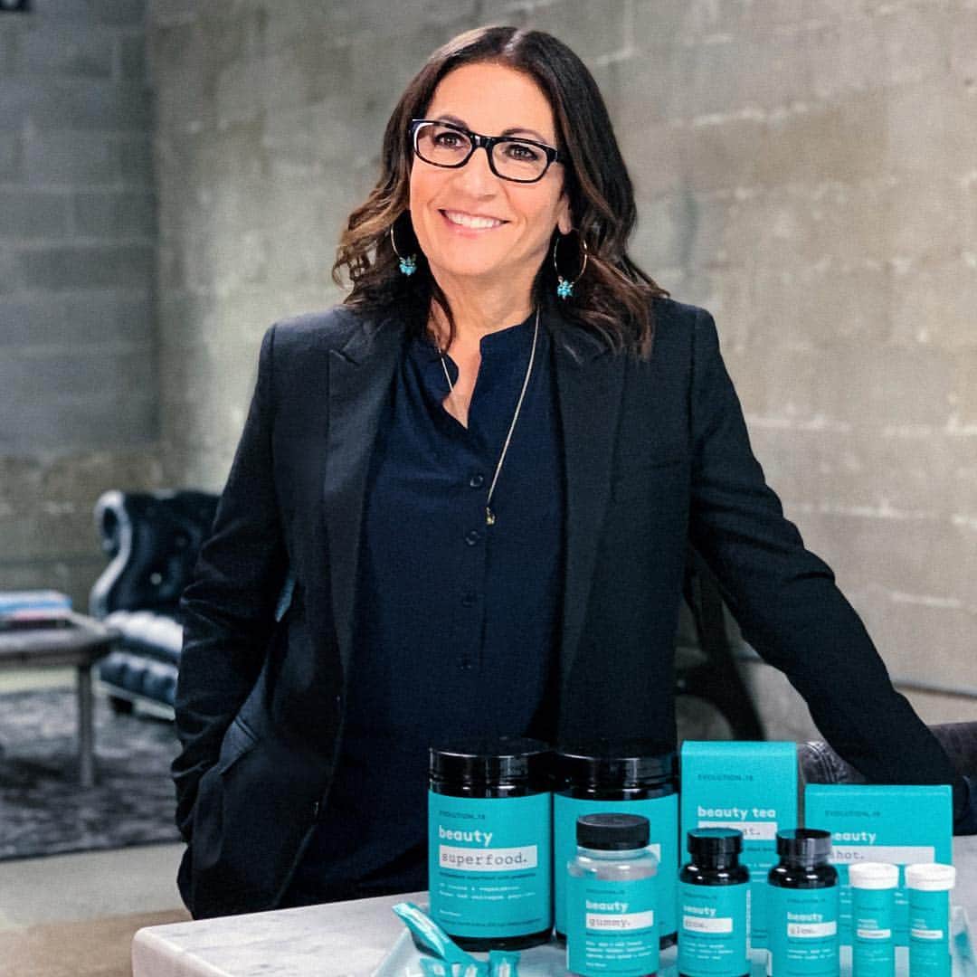 のインスタグラム：「Been an awesome cool week. My message to you is don’t just dream it.  Do it. So what if it doesn’t work out? You’ll never know if you don’t try. #grateful for my next journey @walmart @evolution_18 @nutritionschool @iinalumni」