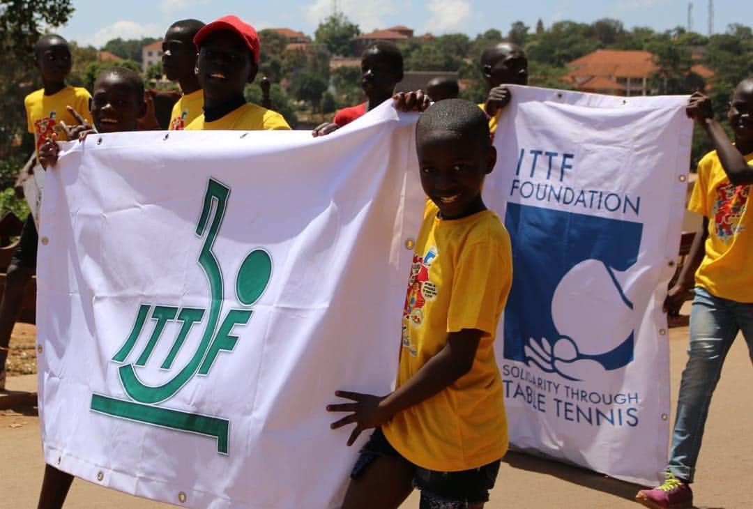 ITTF Worldさんのインスタグラム写真 - (ITTF WorldInstagram)「🙌 Amazing Scenes in Uganda 🇺🇬 for #WorldTableTennisDay 🌍🏓❤️😃🙌」4月7日 0時32分 - wtt