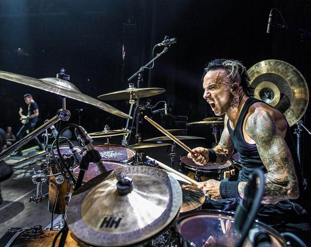 Stone Sourのインスタグラム：「Happy birthday @roymayorgaofficial! 🥁」