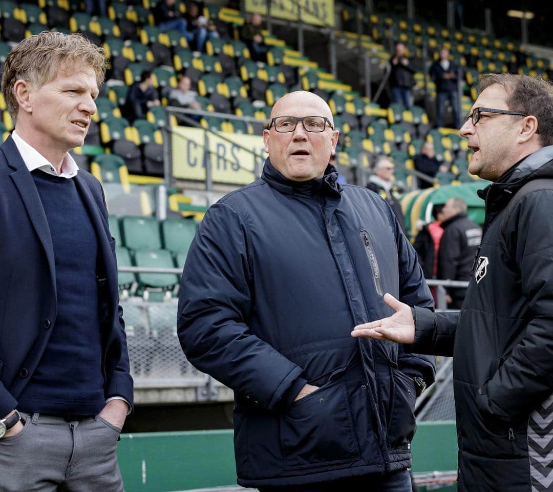 ADOデン・ハーグさんのインスタグラム写真 - (ADOデン・ハーグInstagram)「Come On The Hague! 💛💚 #ADOutr #OnzeTrots」4月7日 1時19分 - adodenhaag
