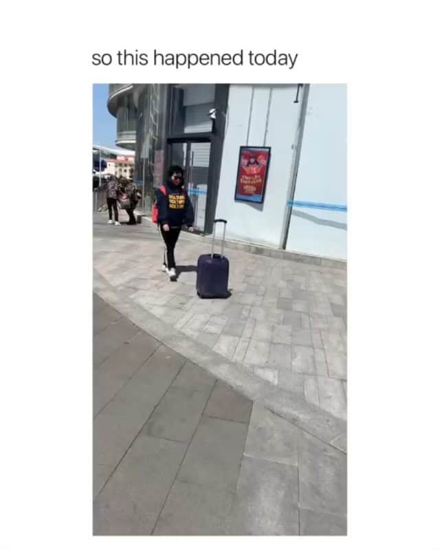 Funny Postsのインスタグラム：「••••••••••• 😂 Me, chasing my dreams 💬 Video by: Unknown 🎥 Double tap for more videos!」