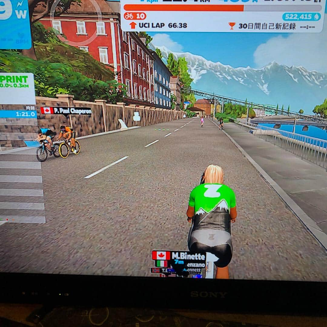 団長安田さんのインスタグラム写真 - (団長安田Instagram)「#zwift  #団長zwift #zwift夜中だったのでライバルが居なかった #zwift久しぶりの山岳ジャージ  #ダウンしてただけやのにスプリントジャージ #団長ラッキーでした #団長安田 #安田大サーカス団長 #nestobikes」4月7日 1時45分 - dancyoyasuda