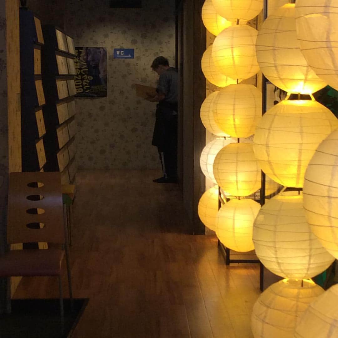 ゆずの小町天王寺店さんのインスタグラム写真 - (ゆずの小町天王寺店Instagram)「お勉強ちゅうの新人くん  #ゆずこま #新しいメニュー #いっぱい増えました！ #新しいゆず」4月6日 17時31分 - yuzunokomachi_tennouji