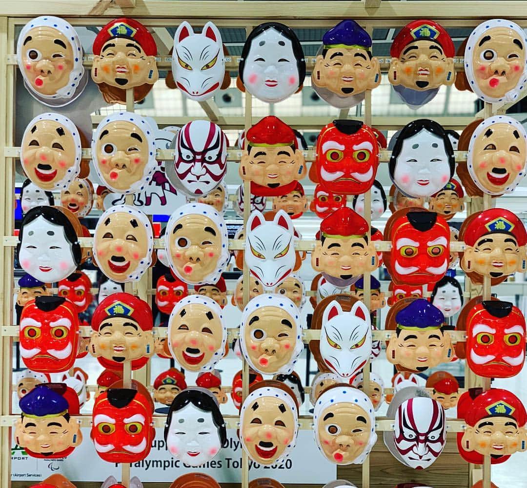 金子貴俊さんのインスタグラム写真 - (金子貴俊Instagram)「お面の数々、可愛いね。 #お面#japanese#facemask」4月6日 17時38分 - takatoshi_kaneko